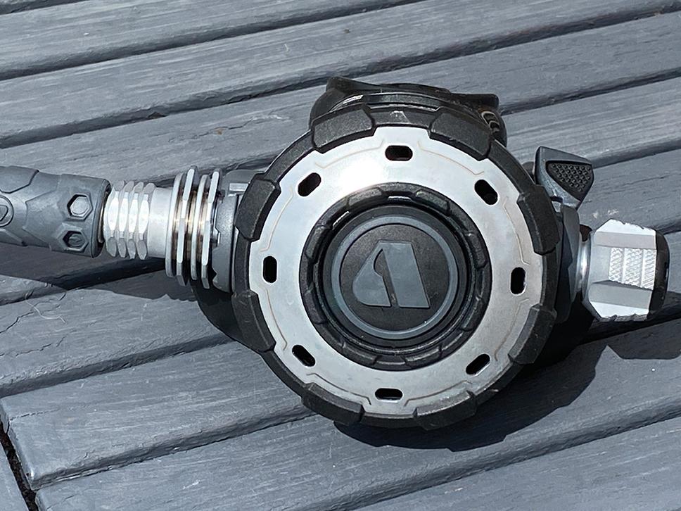 9 Best Scuba Regulators in 2020 over £475.00