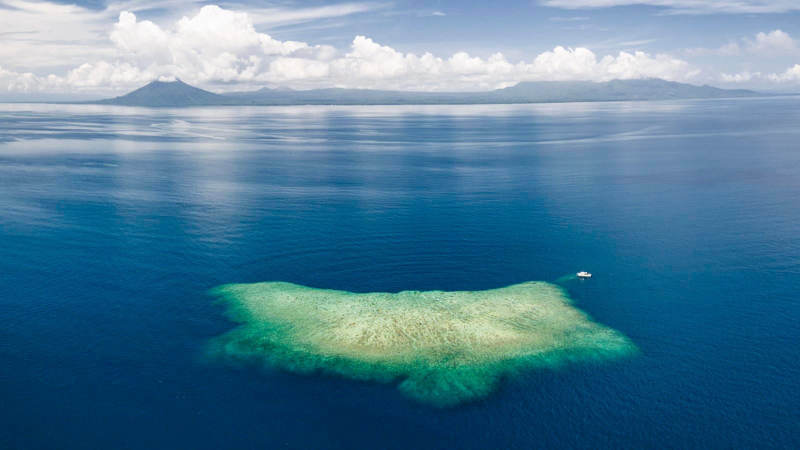 Kimbe Bay. Bay in Papua New Guinea