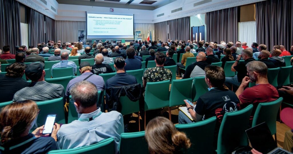 Dr Frauke Tillmanns presented the mostcomprehensive data-anyalysis of the rebreather market ever compiled