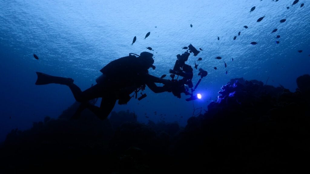 Dive Torch Buyers Guide 6 YYMMDD Top10.00 16 03 09.Still006