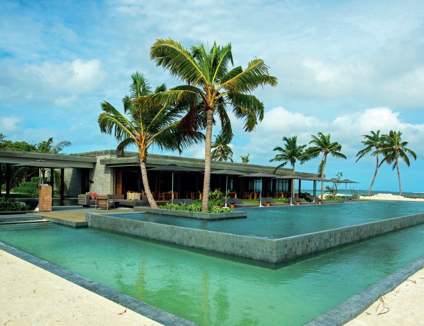 Diving Raa Atoll: Exploring Alila Kothaifaru and Its Hidden Thilas 1 Maldivian archipelago