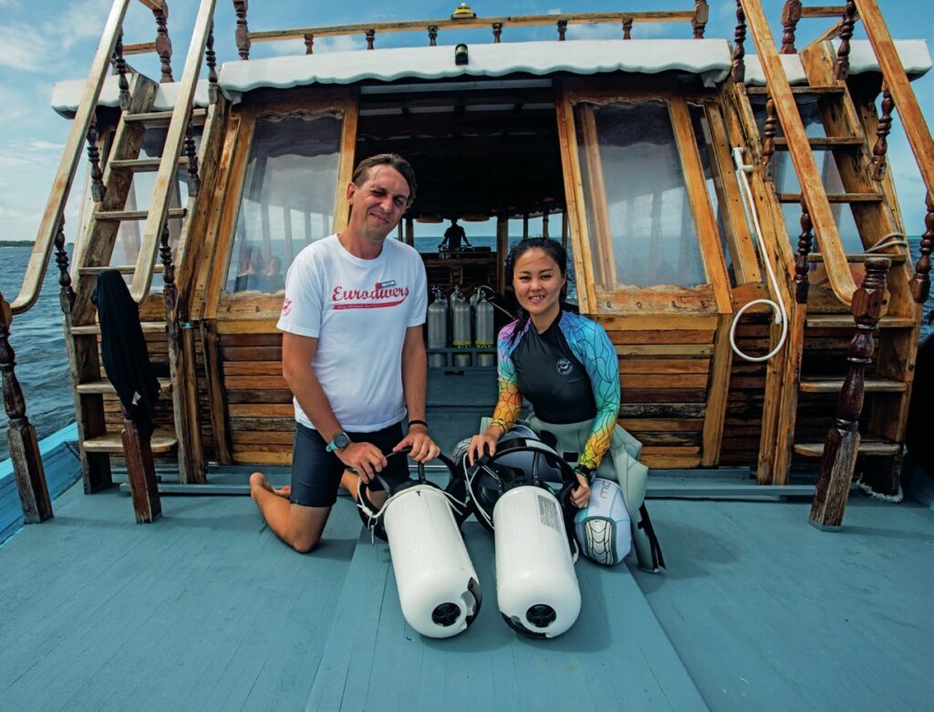 Diving Raa Atoll: Exploring Alila Kothaifaru and Its Hidden Thilas 7 Prepping the DPVs